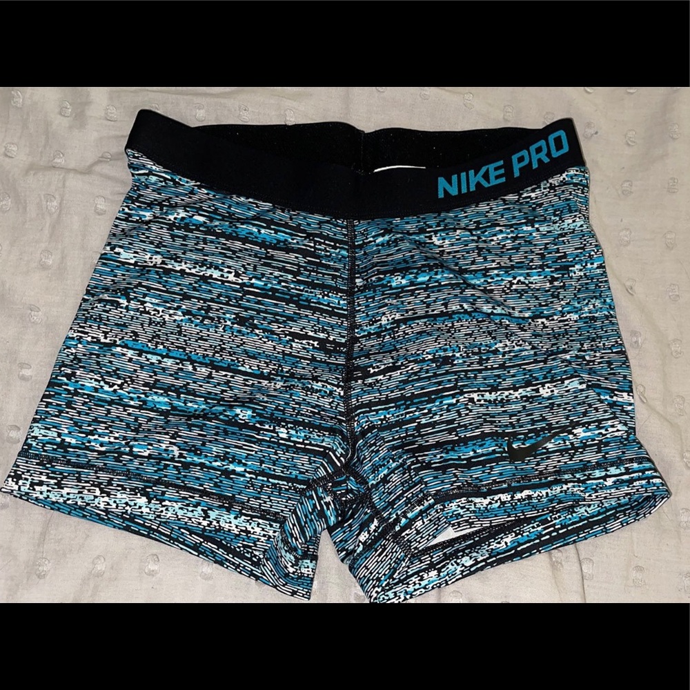 Women’s Nike Pro spandex shorts